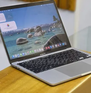 New Laptop Apple MacBook Pro 2020 32GB Intel Core i7 SSD 512GB
