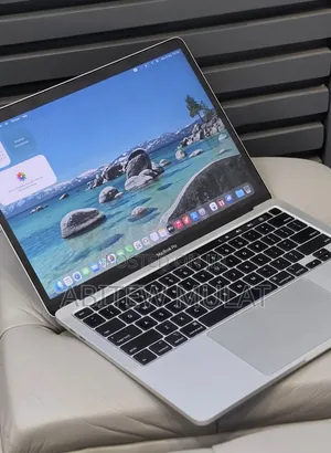New Laptop Apple MacBook Pro 2020 32GB Intel Core i7 SSD 512GB