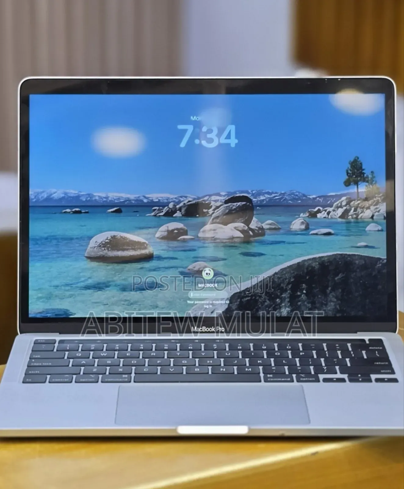 New Laptop Apple MacBook Pro 2020 32GB Intel Core i7 SSD 512GB