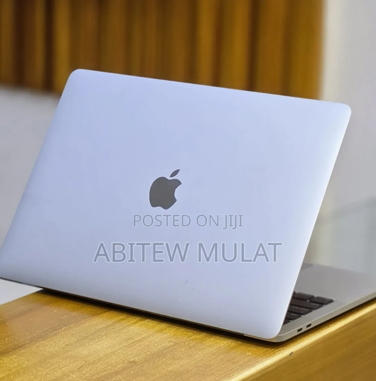 New Laptop Apple MacBook Pro 2020 32GB Intel Core i7 SSD 512GB