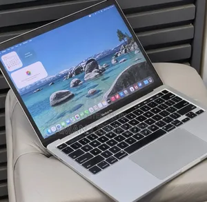 New Laptop Apple MacBook Pro 2020 32GB Intel Core i7 SSD 512GB