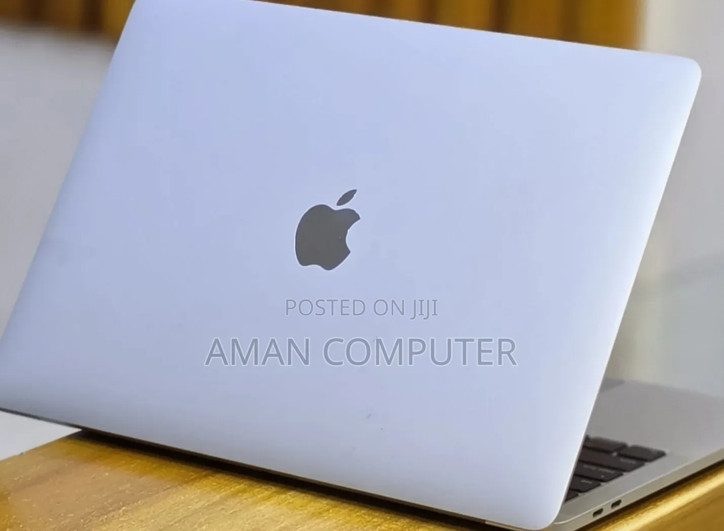 New Laptop Apple MacBook Pro 2020 32GB Intel Core i7 SSD 512GB