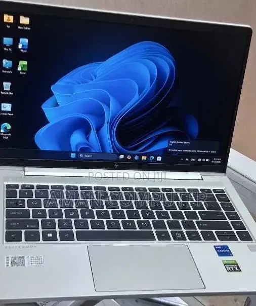 New Laptop HP EliteBook 640 G10 16GB Intel Core i7 SSD 512GB