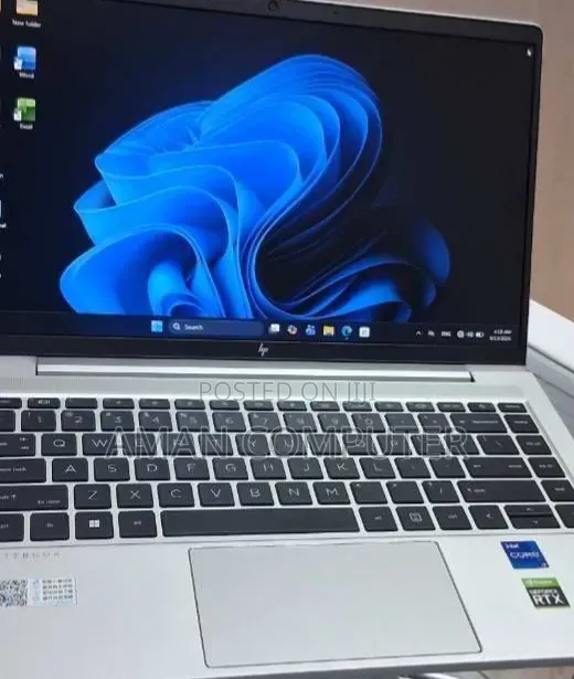 New Laptop HP EliteBook 640 G10 16GB Intel Core i7 SSD 512GB