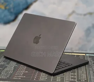 New Laptop Apple MacBook Pro 2024 M4 16GB Apple M4 Pro SSD 512GB