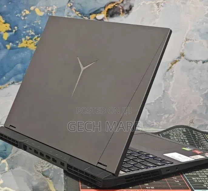 New Laptop Lenovo Legion 5 16GB AMD Ryzen 7 SSD 512GB