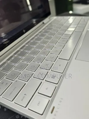 New Laptop HP Spectre 8GB Intel Core i7 SSD 512GB