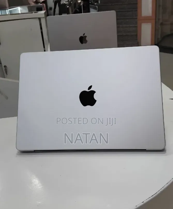 New Laptop Apple MacBook Pro 2024 M4 Pro 16GB Apple M4 Pro SSD 512GB