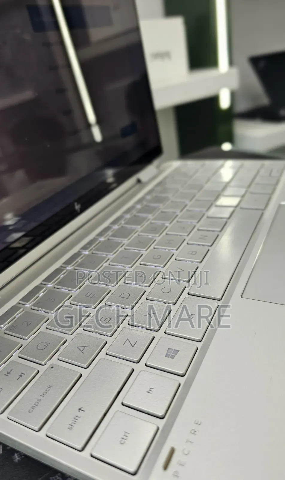 New Laptop HP Spectre 16GB Intel Core i7 SSD 512GB