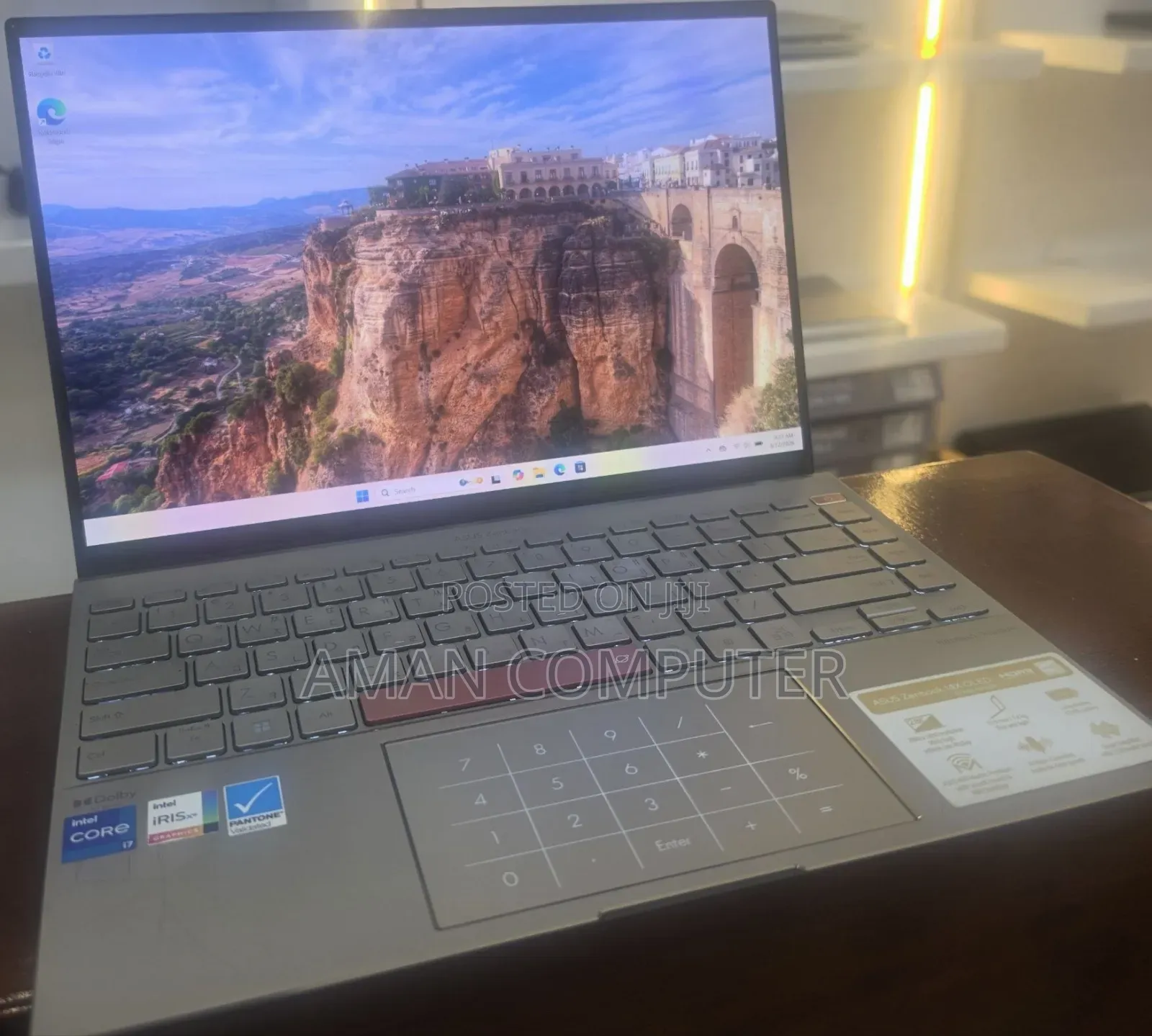 New Laptop Asus Zenbook 14 16GB Intel Core i7 SSD 512GB