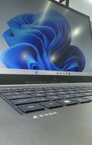 New Laptop HP Zbook Studio G7 32GB Intel Core i7 SSD 512GB