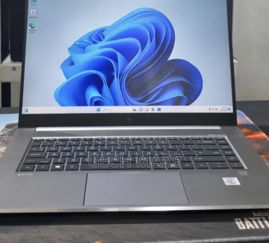 New Laptop HP Zbook Studio G7 32GB Intel Core i7 SSD 512GB
