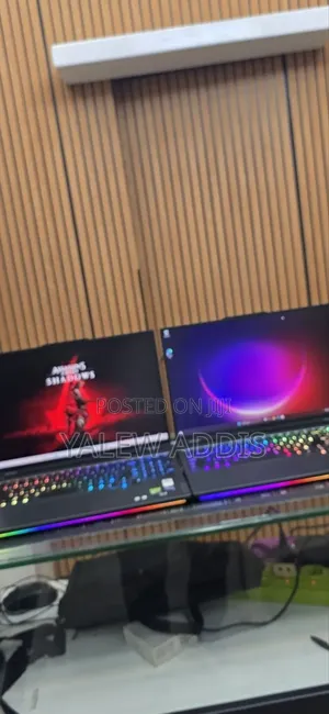 New Laptop Lenovo Legion Pro 7 48GB Intel Core i9 SSD 1T
