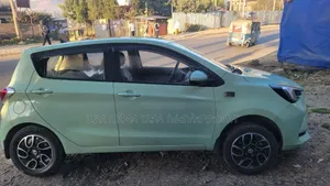 Changan BenBen E-Star 2023 Orange