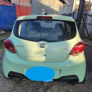 Changan BenBen E-Star 2023 Orange