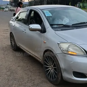 Toyota Yaris 2008 Silver