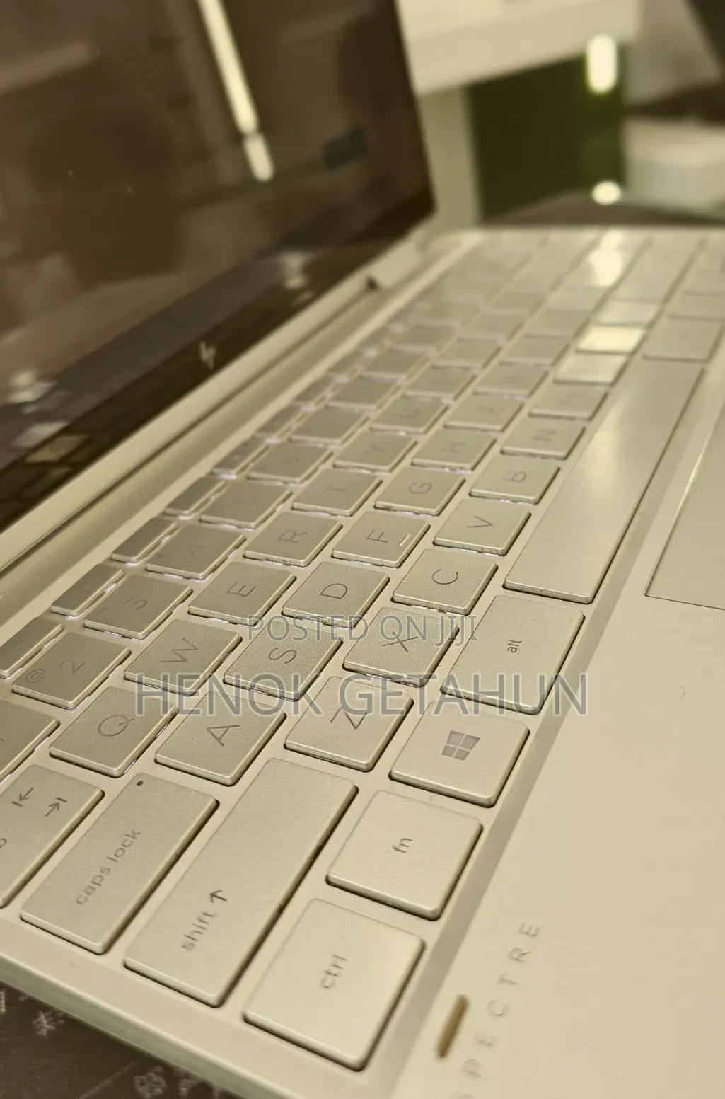 New Laptop HP Spectre 8GB Intel Core i7 SSD 512GB