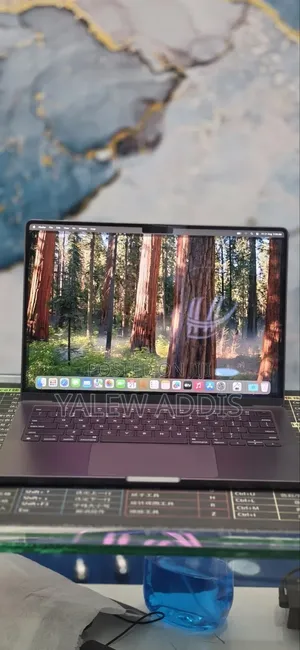 New Laptop Apple MacBook Pro 2024 M4 16GB Apple M4 SSD 512GB