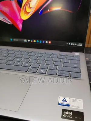 New Laptop Dell Inspiron 14 16GB Intel Core Ultra 7 SSD 1T