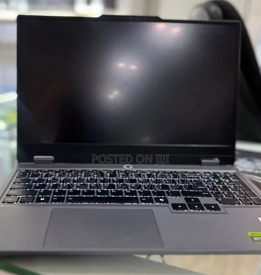 New Laptop Lenovo LOQ 15AHP10 16GB AMD Ryzen 5 SSD 512GB
