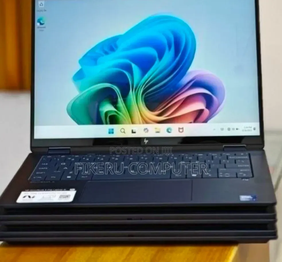 New Laptop HP OmniBook X Flip 14" 16GB Intel Core Ultra 7 SSD 1T