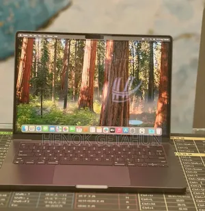 New Laptop Apple MacBook Pro 2024 M4 16GB Apple M4 SSD 512GB