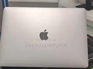 New Laptop Apple MacBook Pro 2022 M2 8GB Apple M2 SSD 512GB