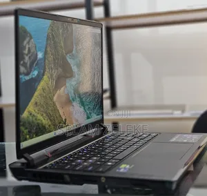 New Laptop MSI 32GB Intel Core i9 SSD 1T