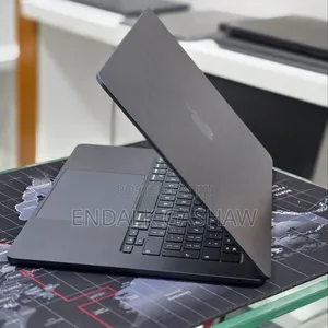 New Laptop Apple MacBook Air 2025 M4 16GB Apple M4 SSD 256GB