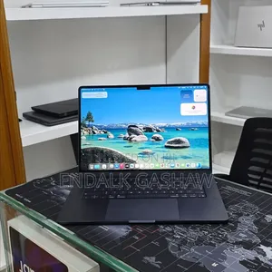 New Laptop Apple MacBook Air 2025 M4 16GB Apple M4 SSD 256GB