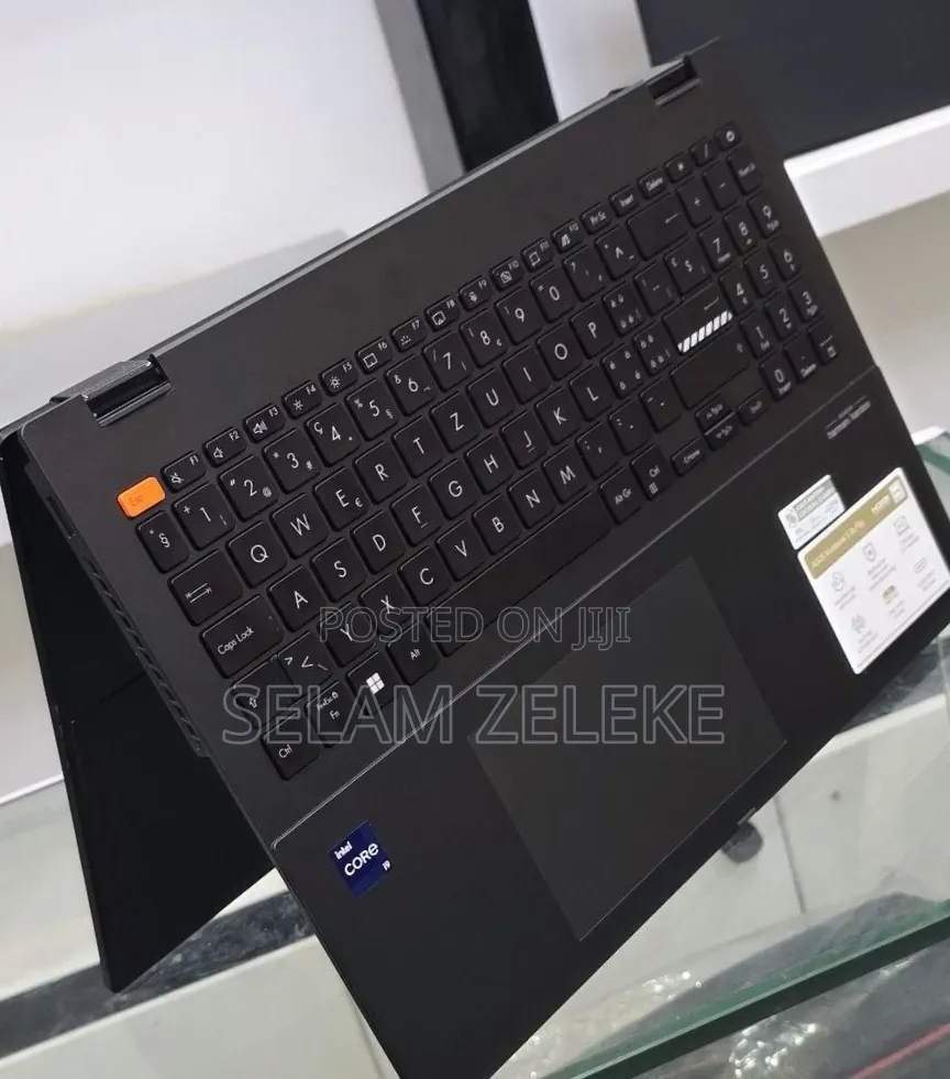 New Laptop Asus Vivobook 16 16GB Intel Core i9 SSD 1T
