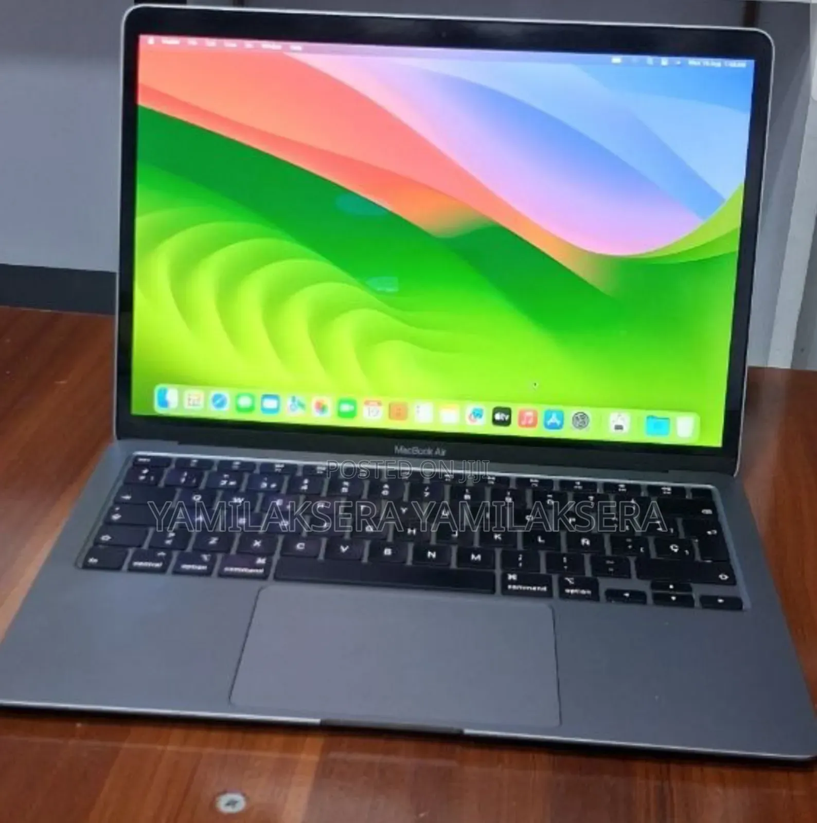 New Laptop Apple MacBook Air 2020 M1 8GB Intel Core i9 SSD 512GB