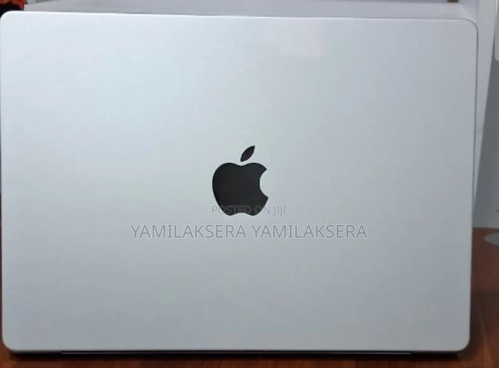 New Laptop Apple MacBook Pro 2024 M4 16GB Apple M4 Pro SSD 512GB