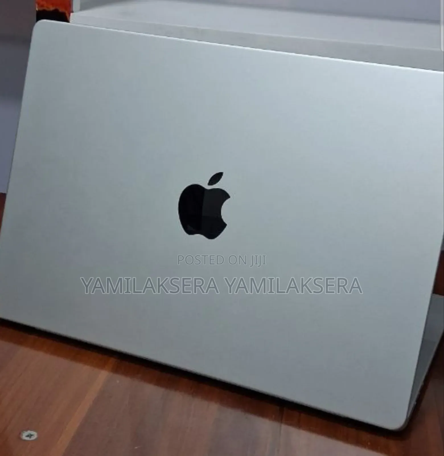 New Laptop Apple MacBook Pro 2024 M4 16GB Apple M4 Pro SSD 512GB