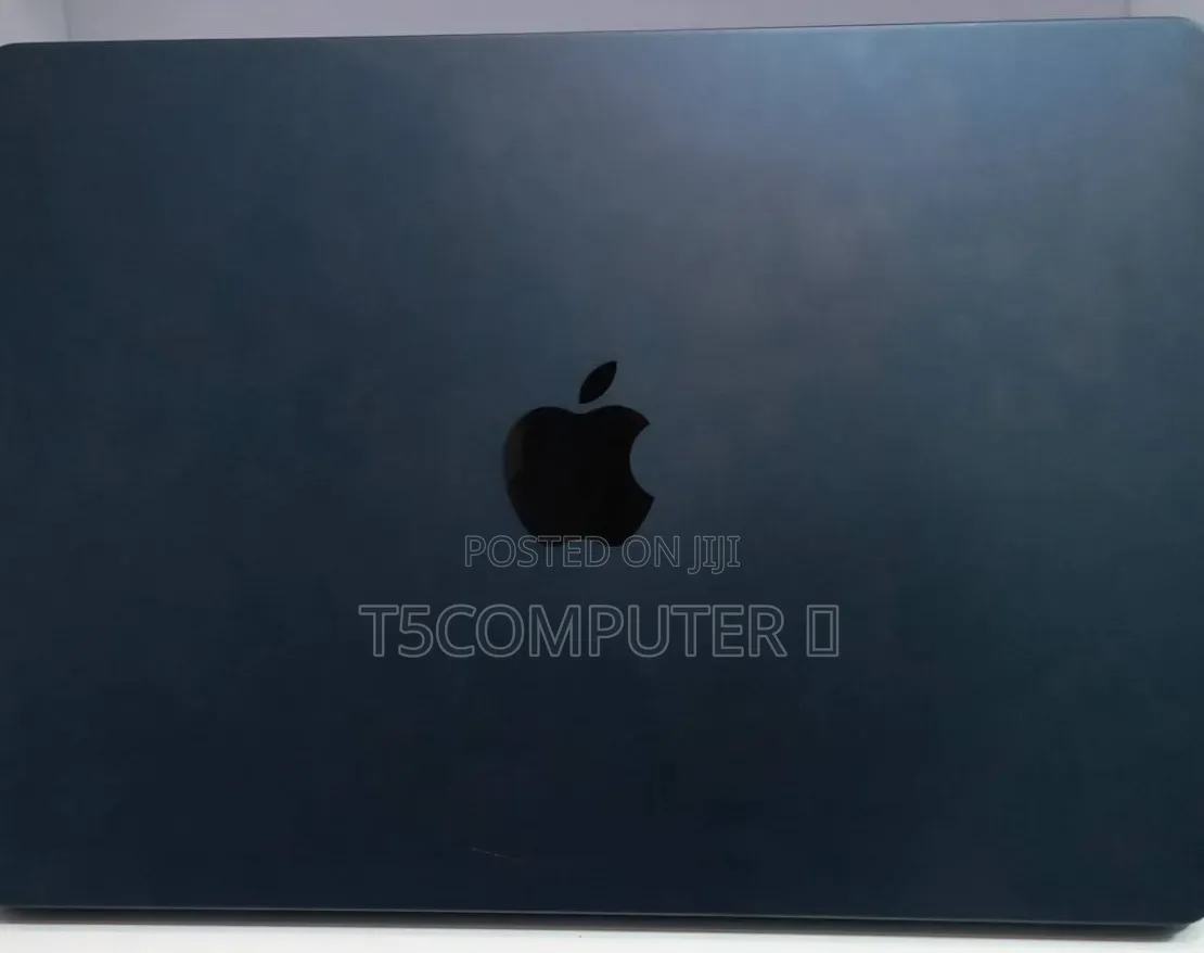 New Laptop Apple MacBook Air 2022 M2 8GB Apple M2 SSD 256GB