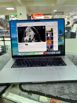 New Laptop Apple MacBook Pro 2021 M1 16GB Apple M1 Pro SSD 512GB