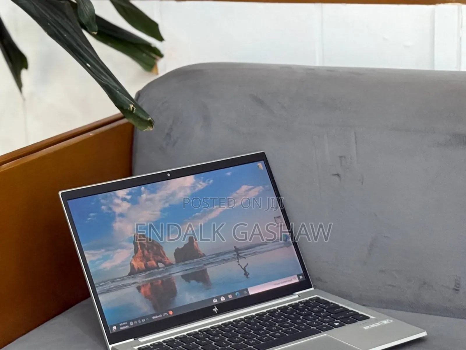 New Laptop HP EliteBook 830 G8 16GB Intel Core i5 SSD 256GB