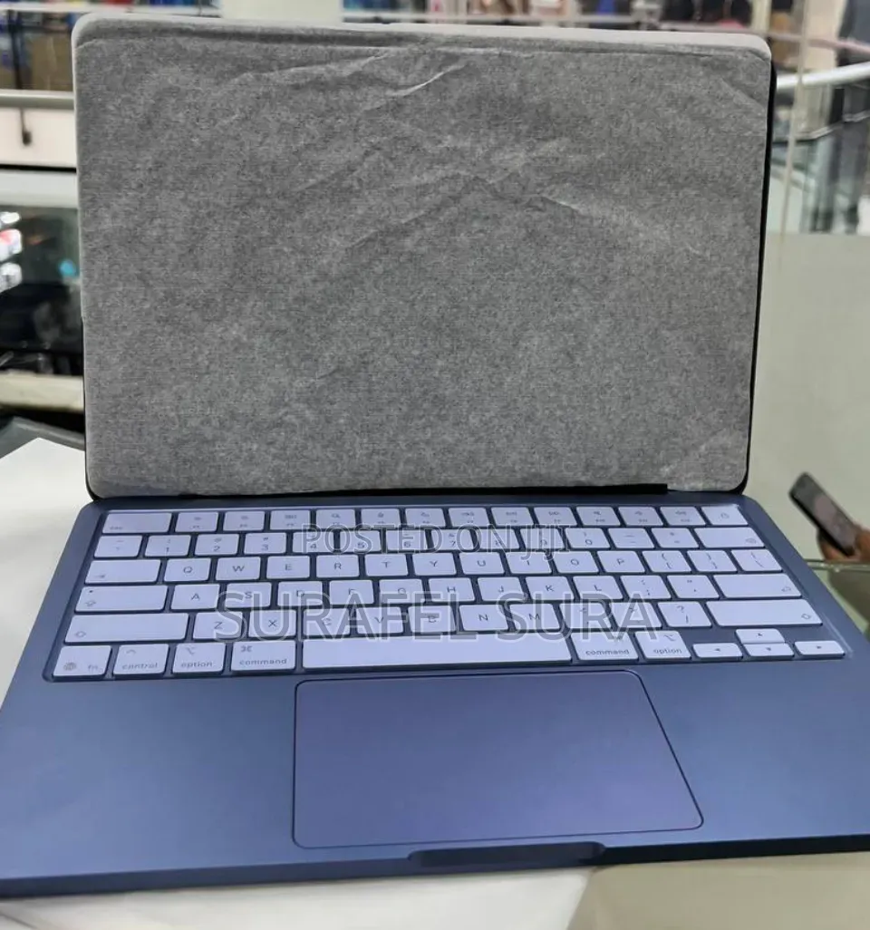 New Laptop Apple MacBook Neo 2026 8GB AMD A10 SSD 512GB