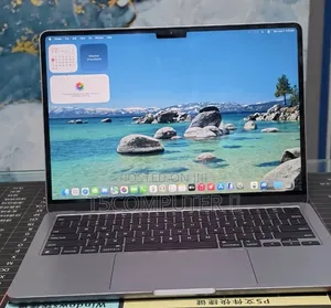 New Laptop Apple MacBook Air 2022 M2 16GB Apple M2 SSD 512GB