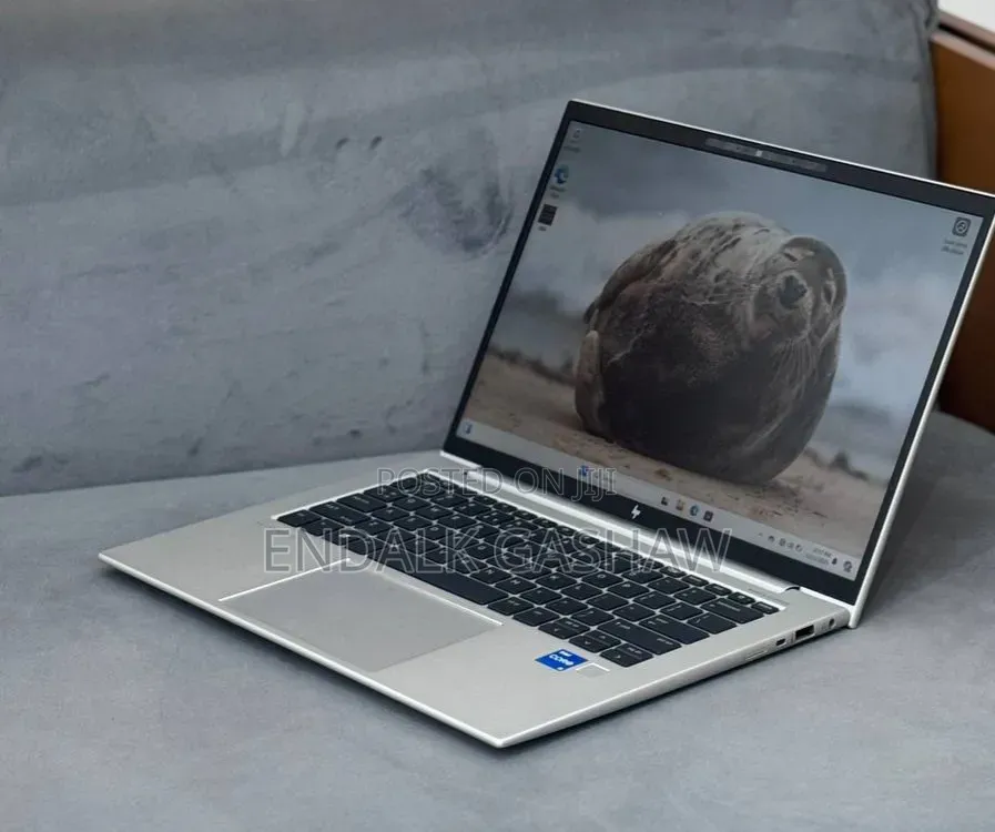 New Laptop HP EliteBook 840 G9 16GB Intel Core i7 SSD 512GB