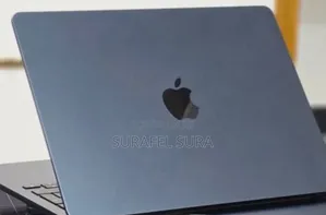 New Laptop Apple MacBook Air 2024 M3 16GB Apple M3 SSD 256GB