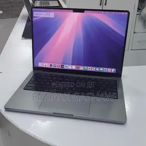 New Laptop Apple MacBook Pro 2020 M1 32GB Apple M1 SSD 1T
