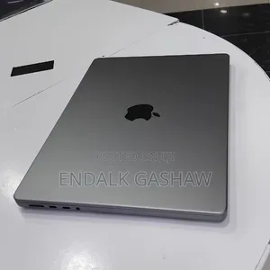 New Laptop Apple MacBook Pro 2021 M1 32GB Apple M1 SSD 512GB