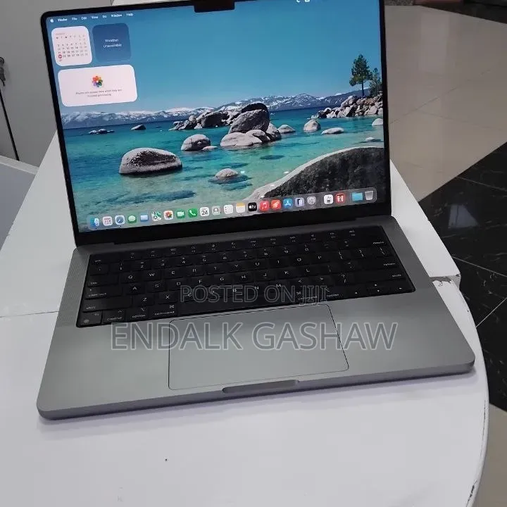 New Laptop Apple MacBook Pro 2021 M1 32GB Apple M1 SSD 512GB