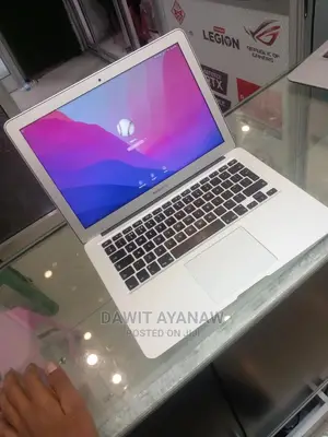 Photo - New Laptop Apple MacBook Air 2017 8GB Intel Core I5 SSD 128GB