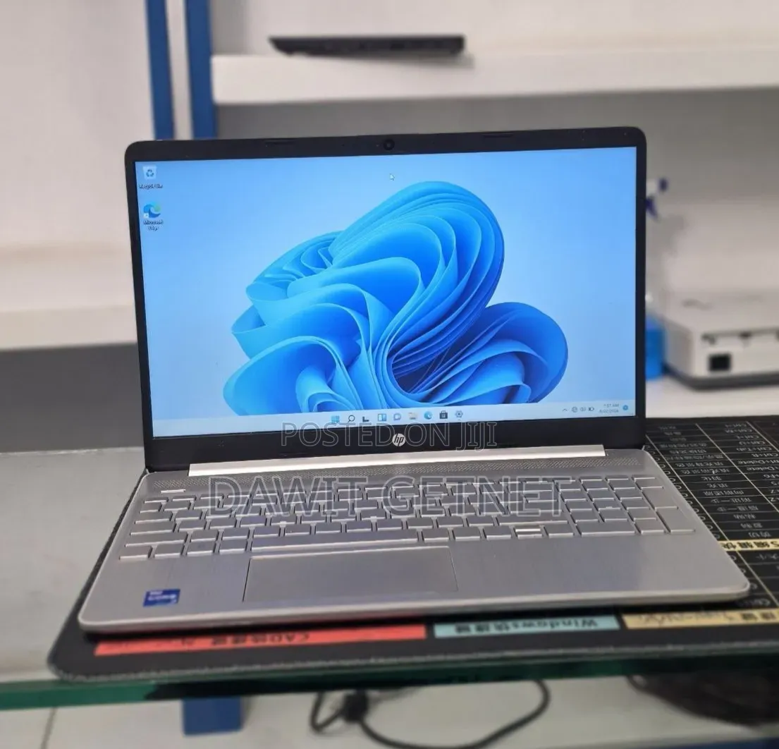 New Laptop HP Stream Notebook 8GB Intel Core i5 HDD+SSD 1T