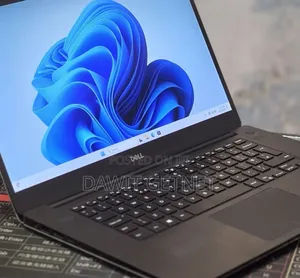 New Laptop Dell XPS 15 16GB Intel Core i5 SSD 512GB