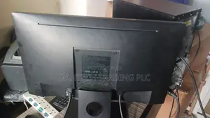 Desktop Computer Lenovo 4GB Intel Core i3 HDD+SSD 320GB