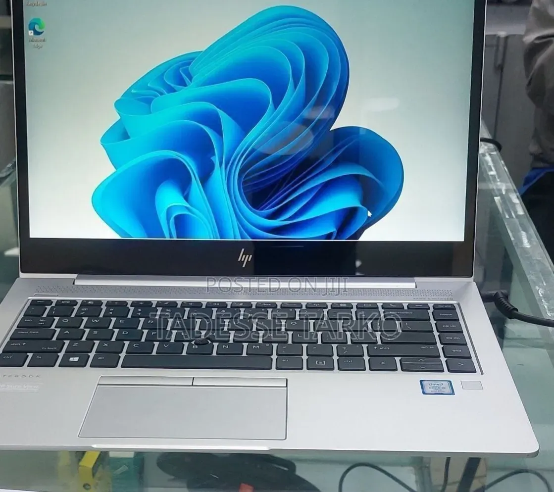 New Laptop HP EliteBook 830 G5 8GB Intel Core i5 SSD 512GB