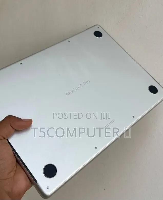 New Laptop Apple MacBook Pro 2024 M4 Pro 16GB Apple M4 Pro SSD 512GB